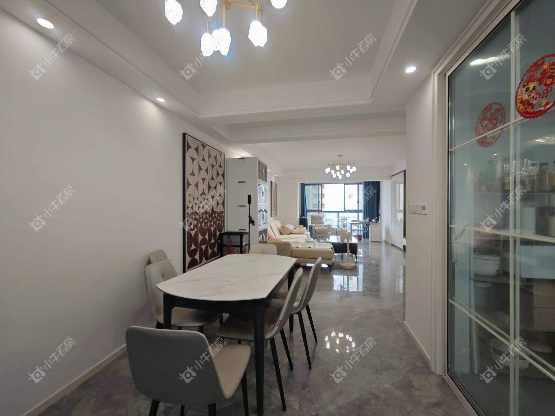 镇江凤熹台在售二手房源室内图_小牛看房