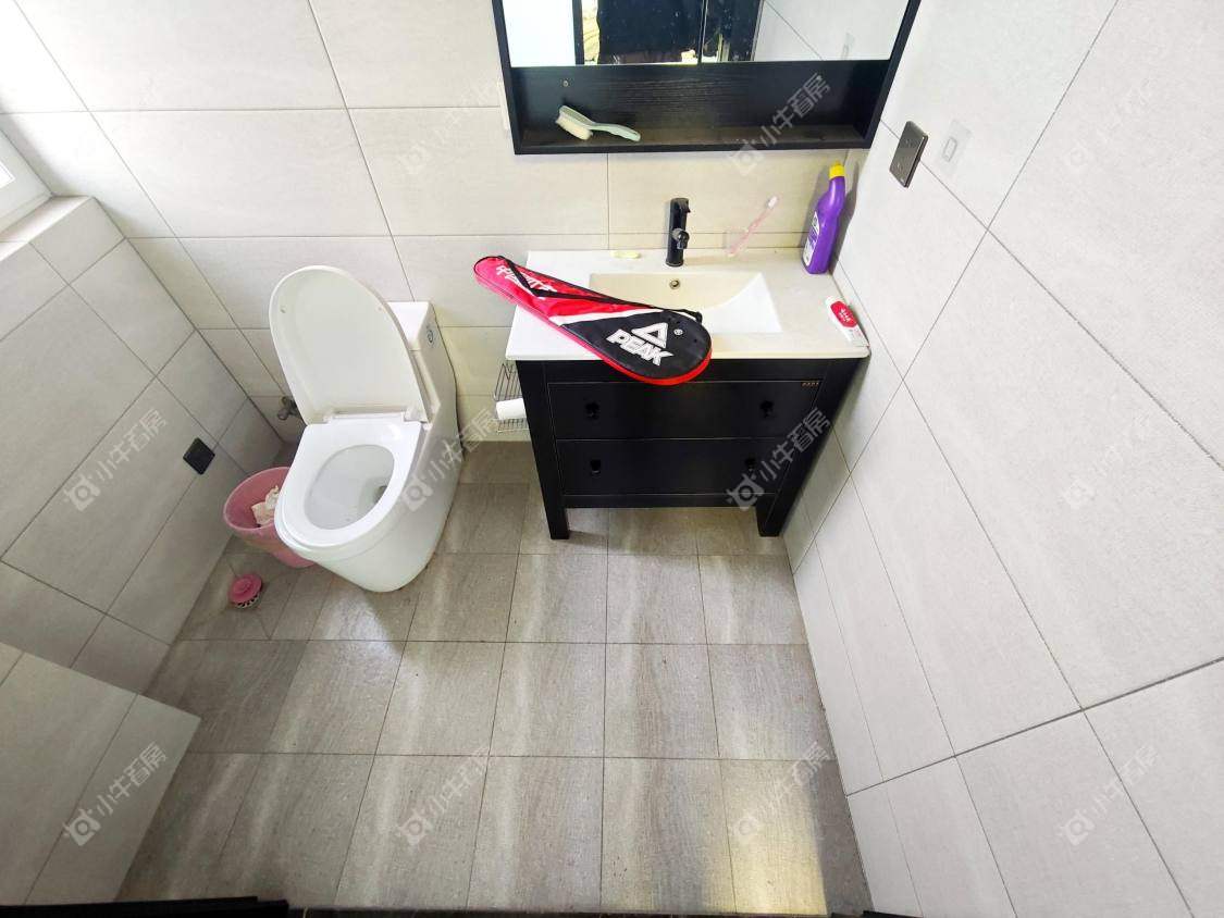 镇江粤港臻园在售二手房源室内图_小牛看房