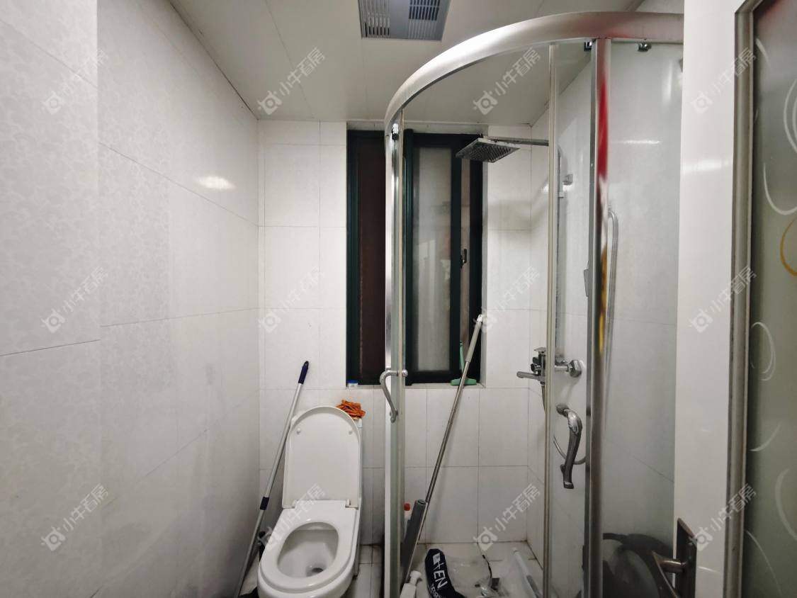 镇江东方盛世在售二手房源室内图_小牛看房