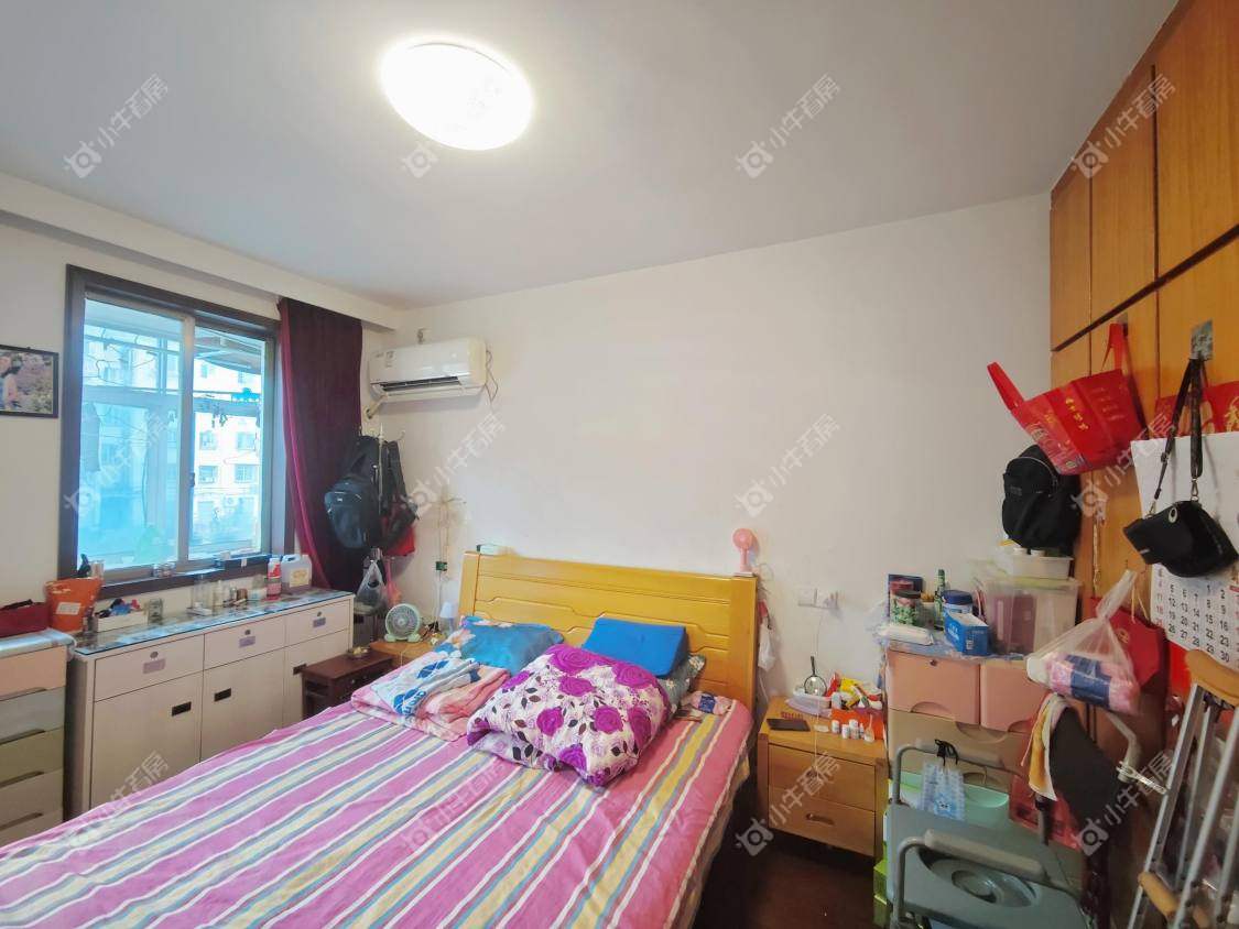 镇江阜阳新三村在售二手房源室内图_小牛看房