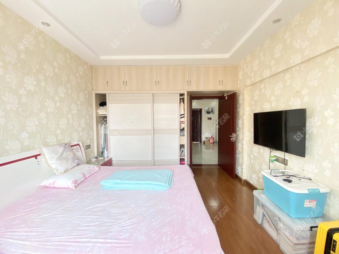 镇江华都锦城在售二手房源室内图_小牛看房