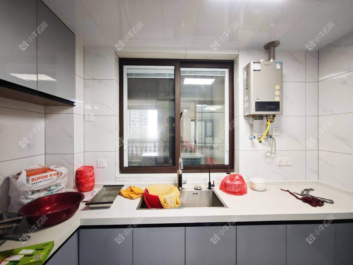 镇江荣城国际（中央公馆）在售二手房源室内图_小牛看房