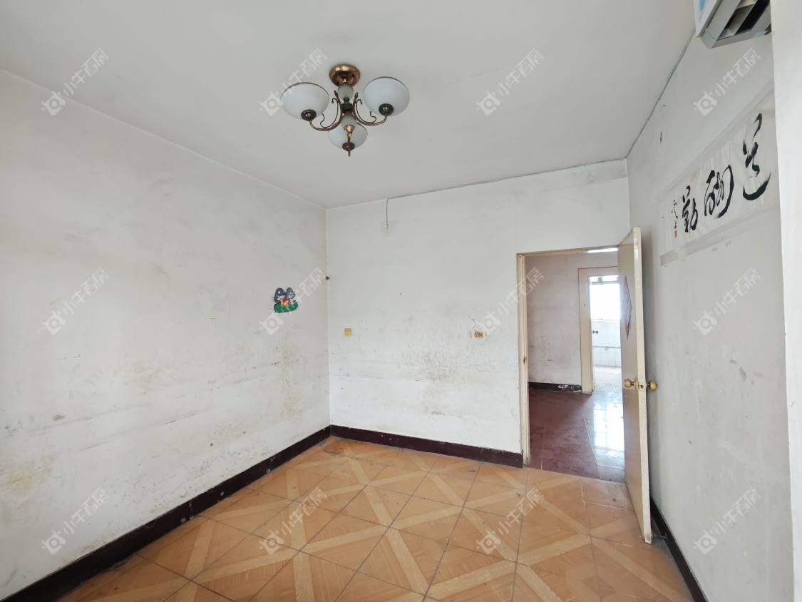 镇江华南新村在售二手房源室内图_小牛看房