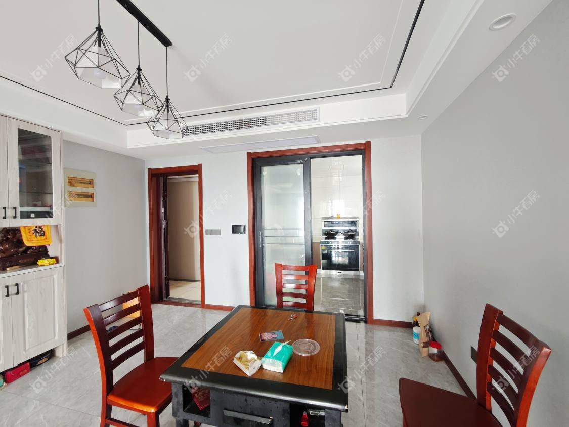 镇江滨河凤凰城在售二手房源室内图_小牛看房