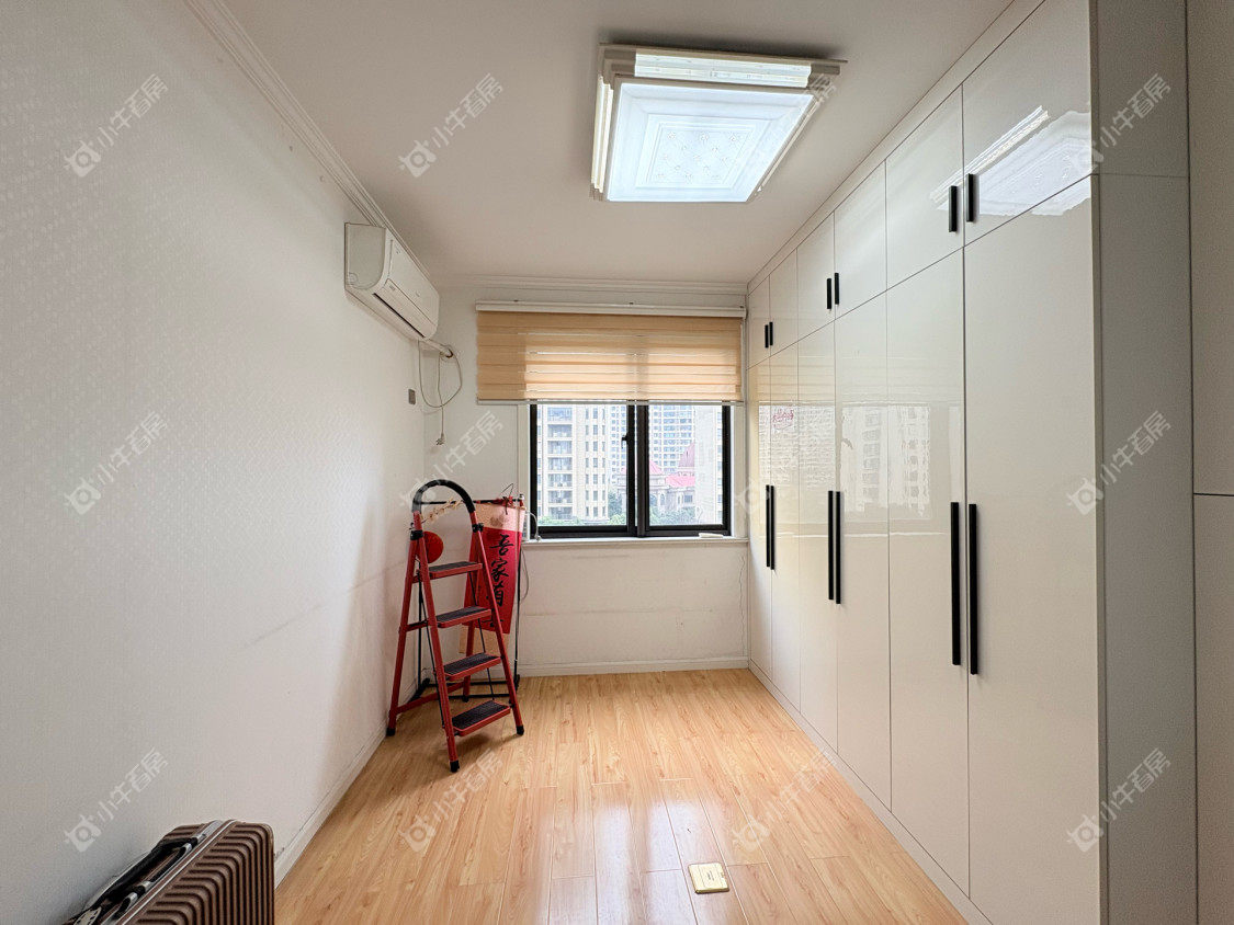 镇江信达香堤国际在售二手房源室内图_小牛看房