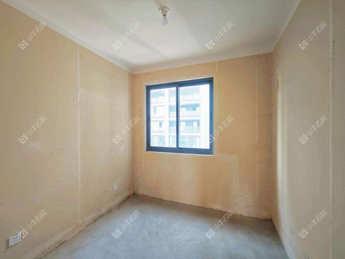 镇江融创华南映在售二手房源室内图_小牛看房