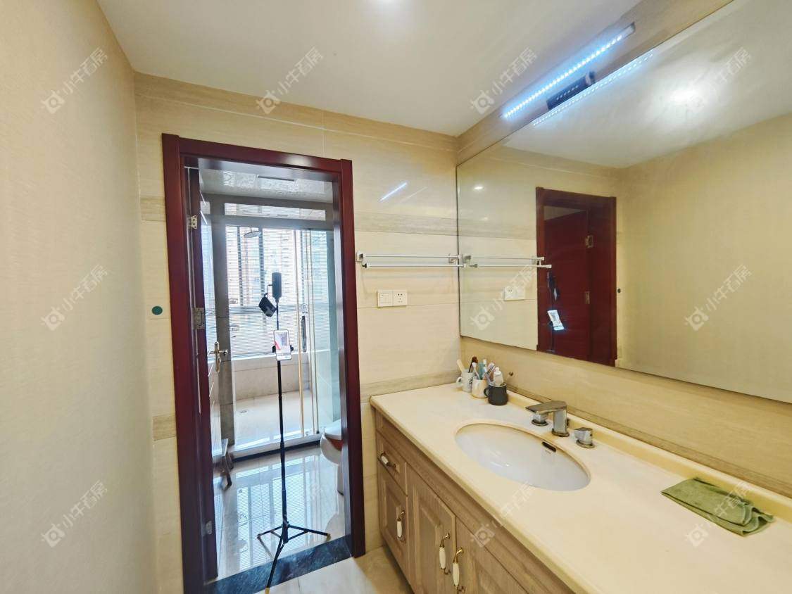 镇江华都锦城在售二手房源室内图_小牛看房