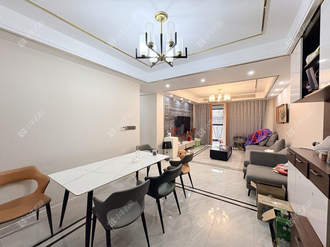 镇江万善上院在售二手房源室内图_小牛看房