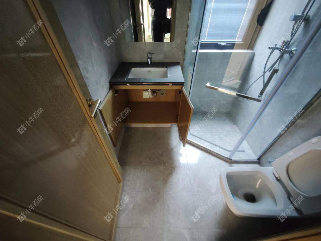 镇江红星天铂在售二手房源室内图_小牛看房