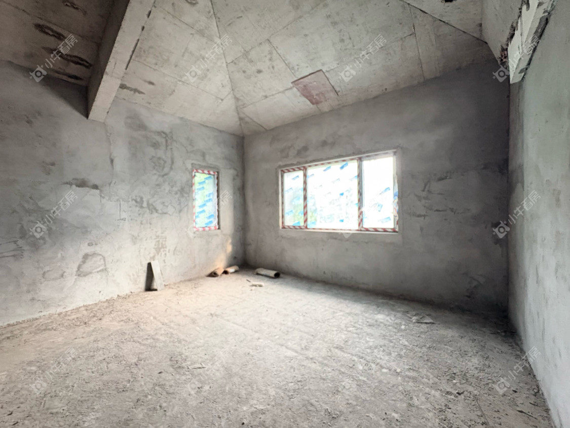 镇江白金瀚别墅在售二手房源室内图_小牛看房