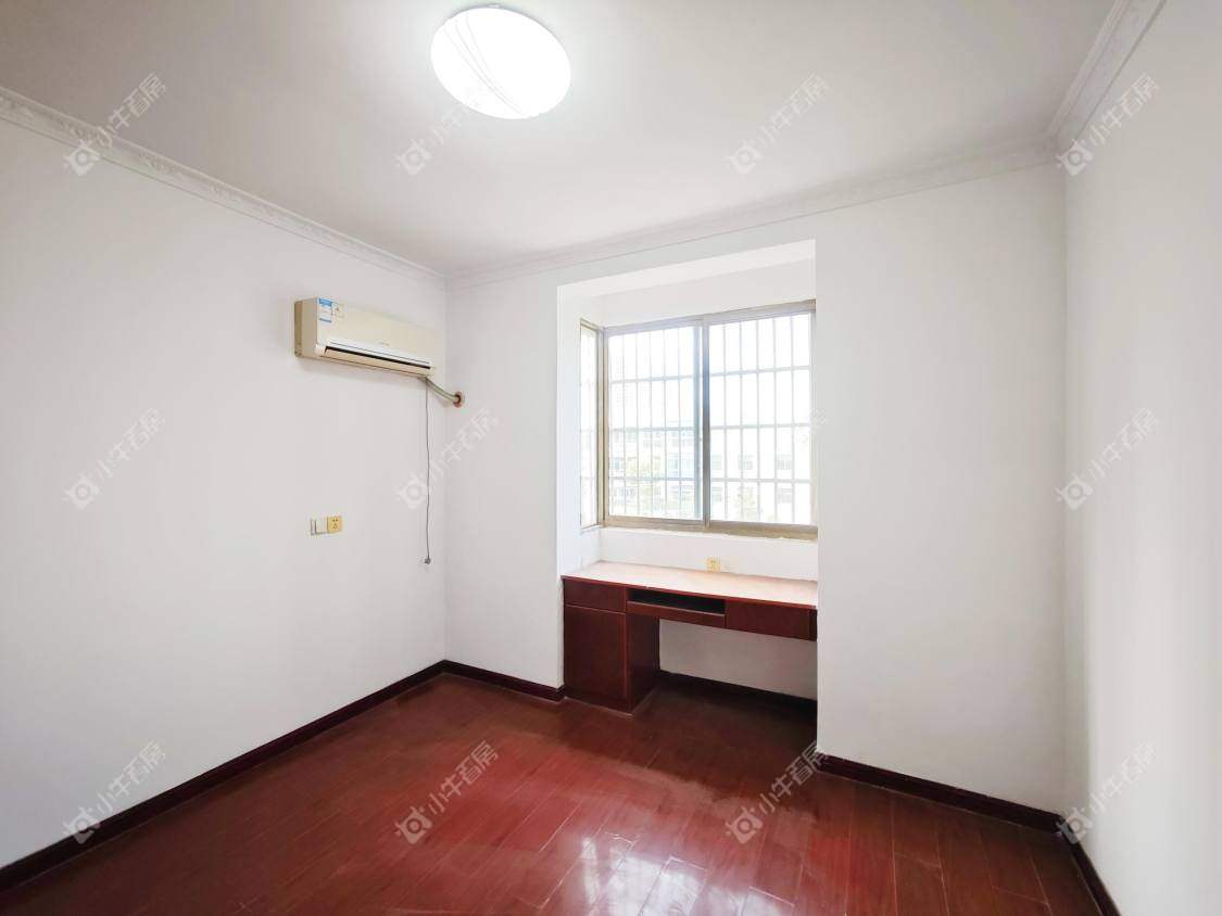 镇江兰信公寓在售二手房源室内图_小牛看房