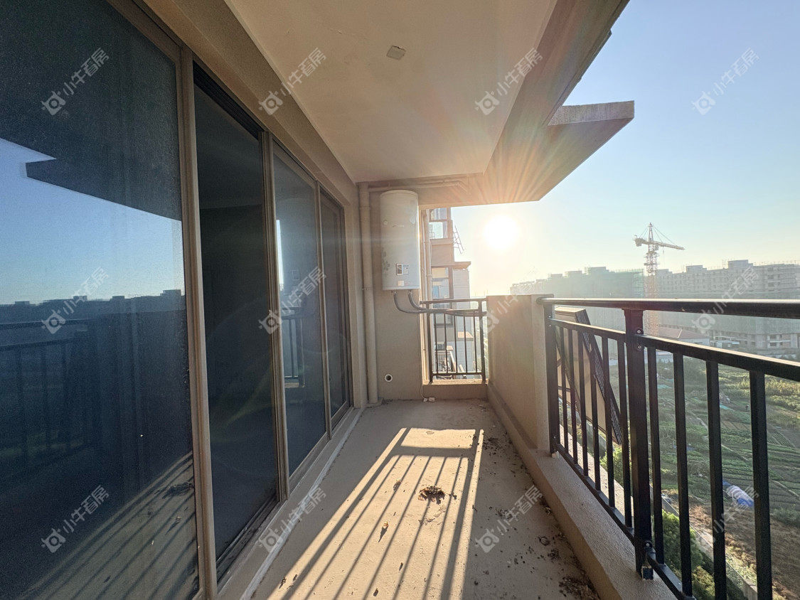 镇江碧桂园樾府在售二手房源室内图_小牛看房