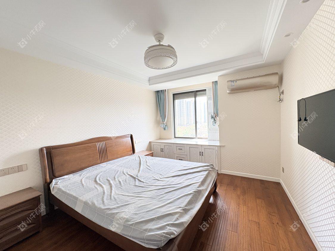 镇江领秀花都在售二手房源室内图_小牛看房