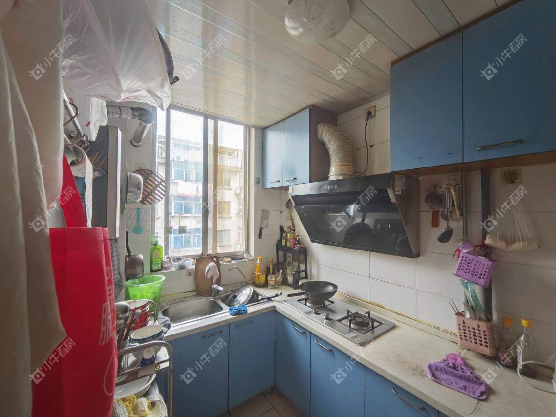 镇江阜阳新三村在售二手房源室内图_小牛看房