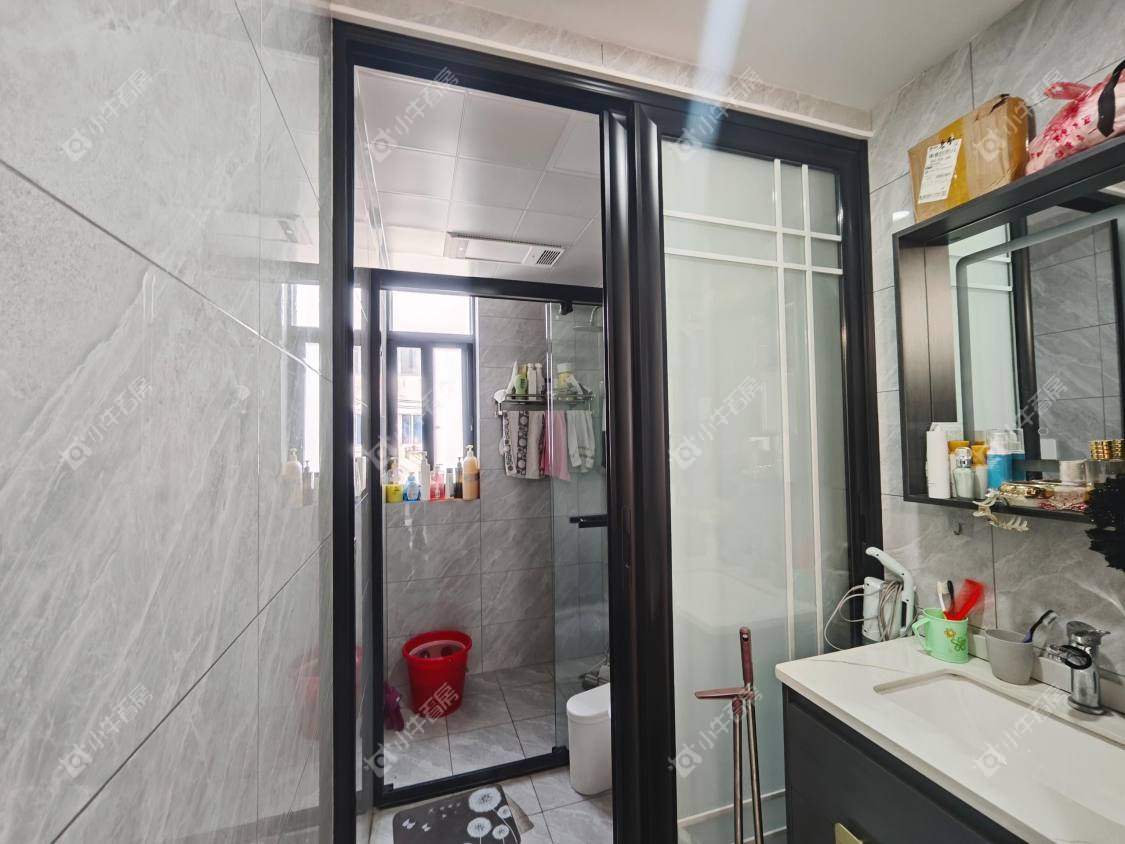 镇江香草新村在售二手房源室内图_小牛看房