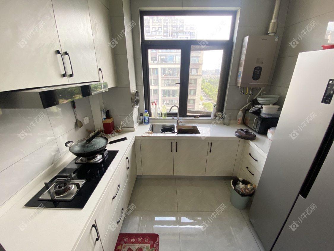 镇江滨河凤凰城在售二手房源室内图_小牛看房