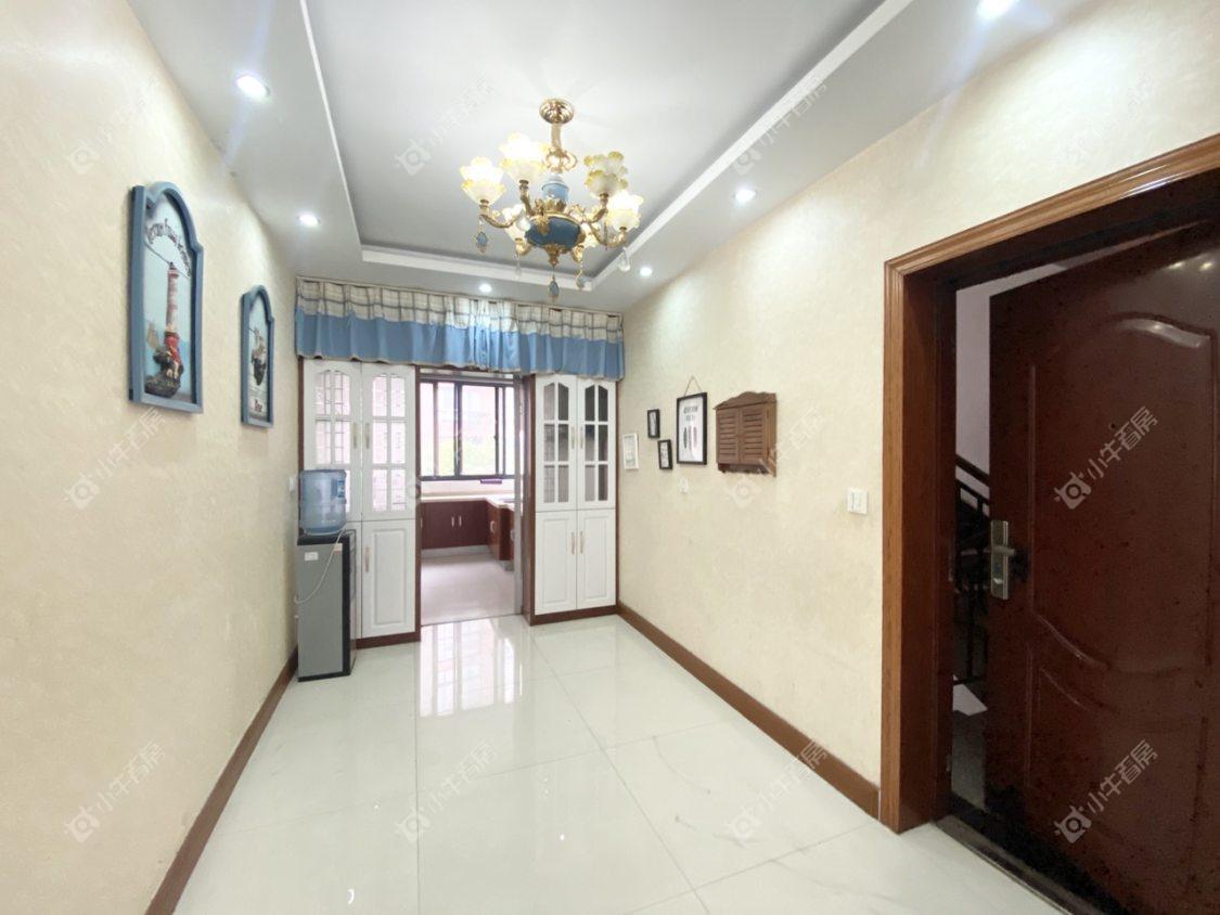 镇江新香草苑在售二手房源室内图_小牛看房