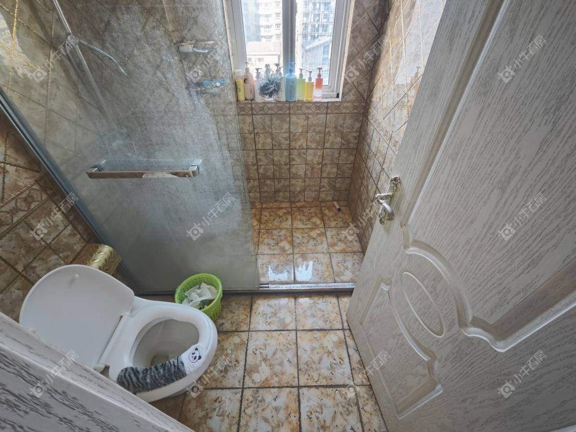 镇江南门花园在售二手房源室内图_小牛看房