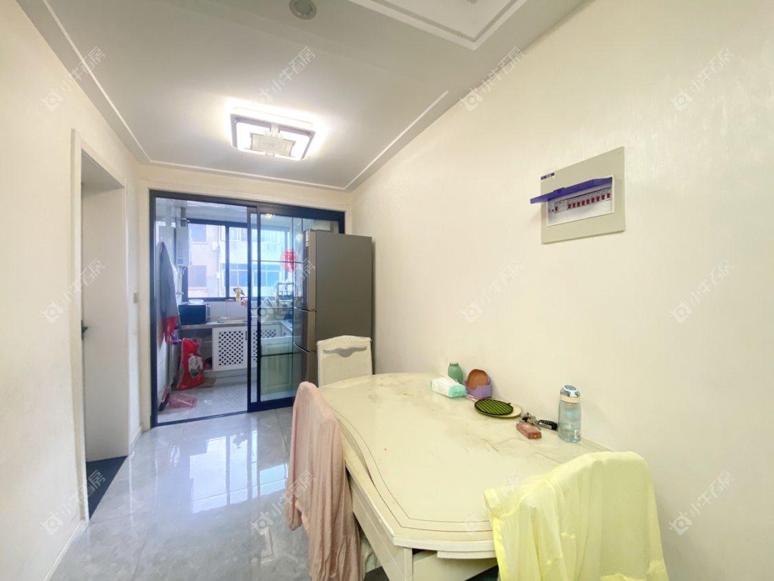 镇江龙凤新村在售二手房源室内图_小牛看房