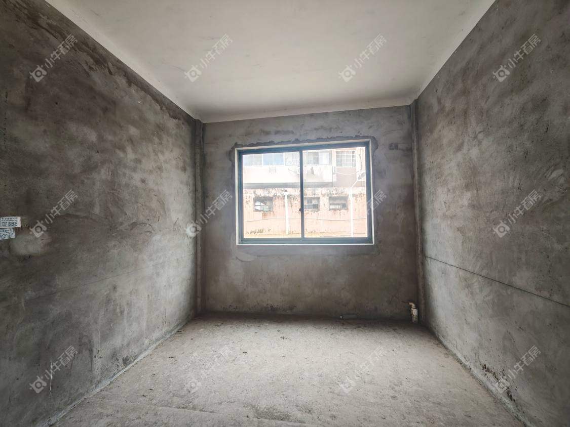 镇江芳草苑在售二手房源室内图_小牛看房