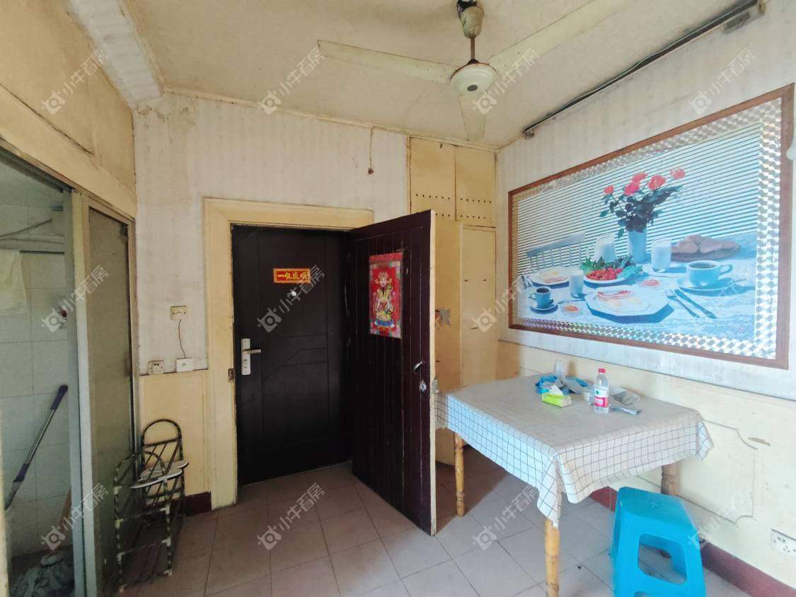 镇江荆林中学教工楼在售二手房源室内图_小牛看房