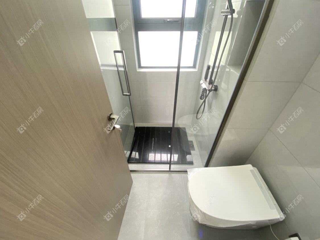 镇江融创华南映在售二手房源室内图_小牛看房