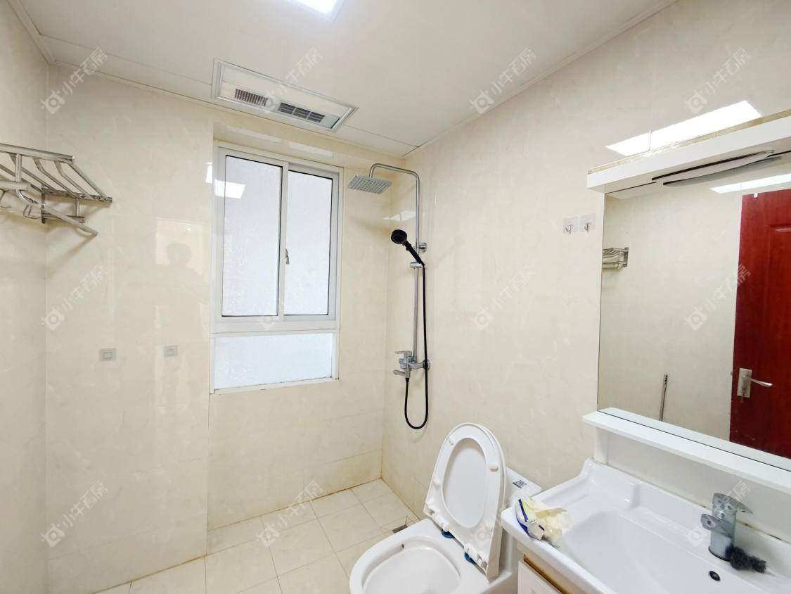 镇江东方盛世在售二手房源室内图_小牛看房