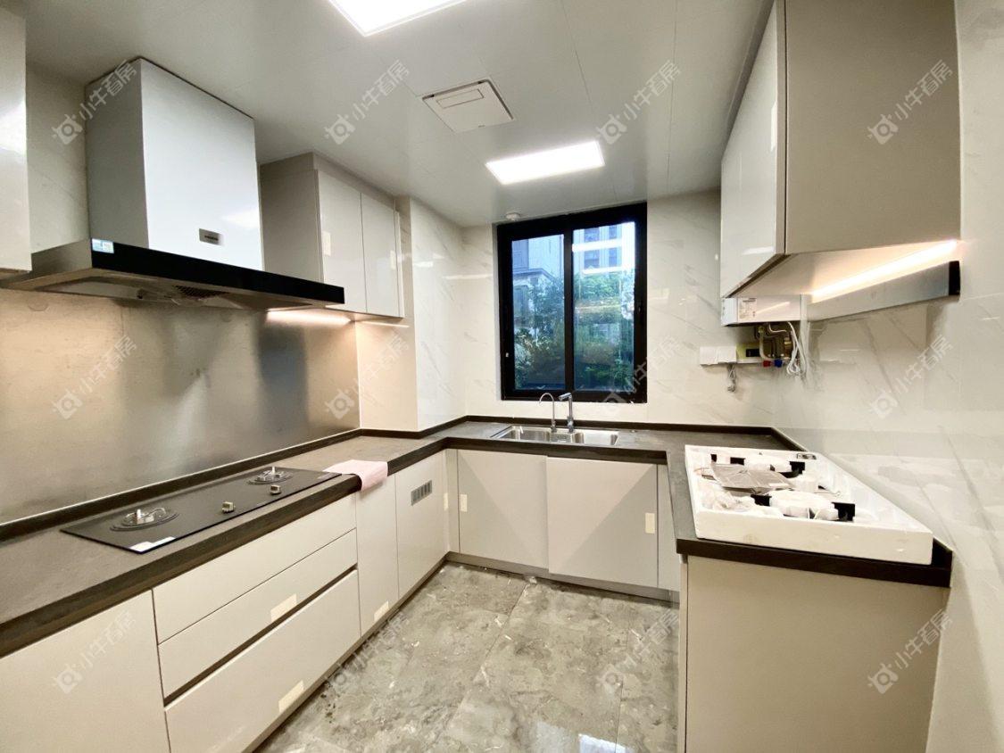 镇江红星天铂在售二手房源室内图_小牛看房