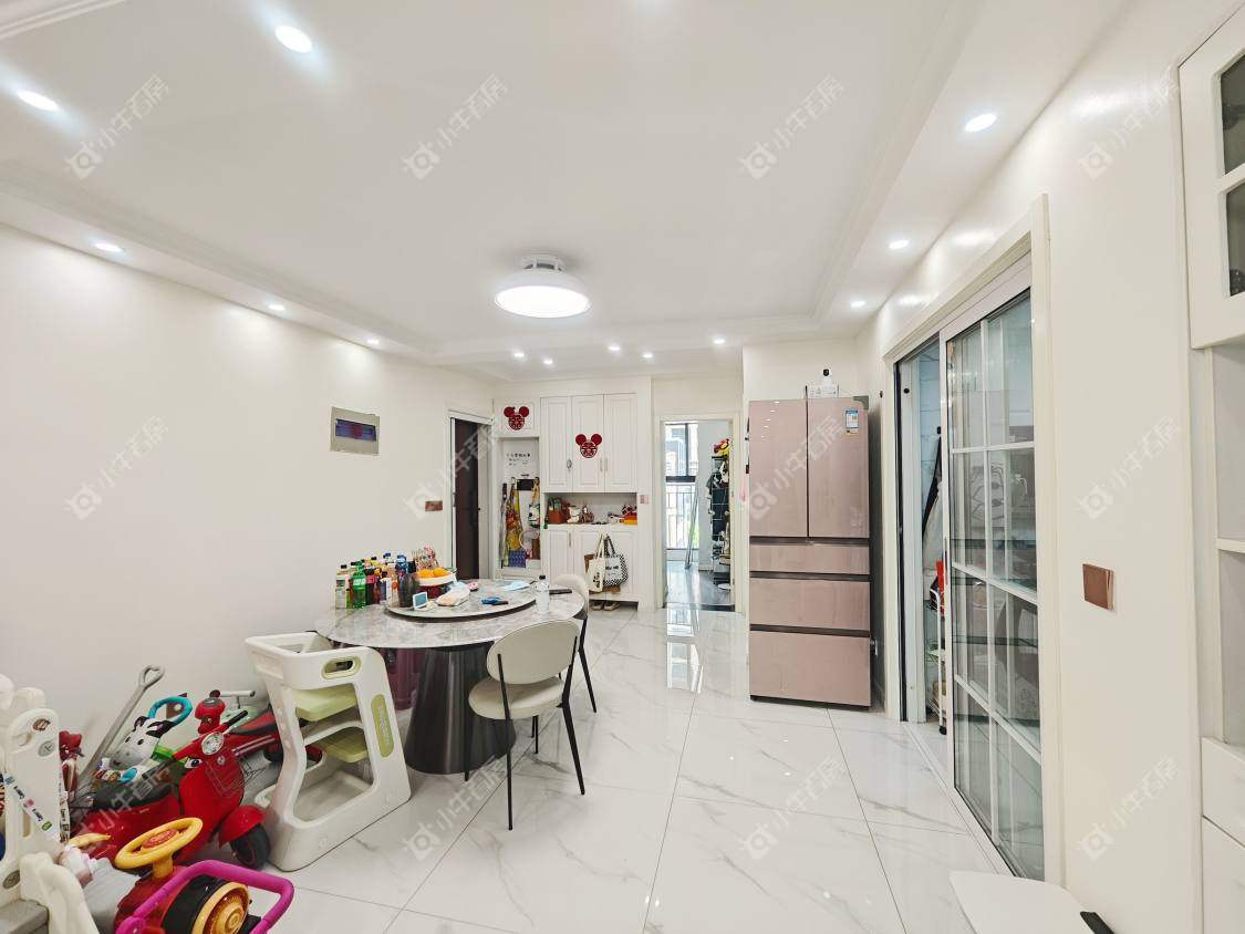 镇江华都幸福里在售二手房源室内图_小牛看房