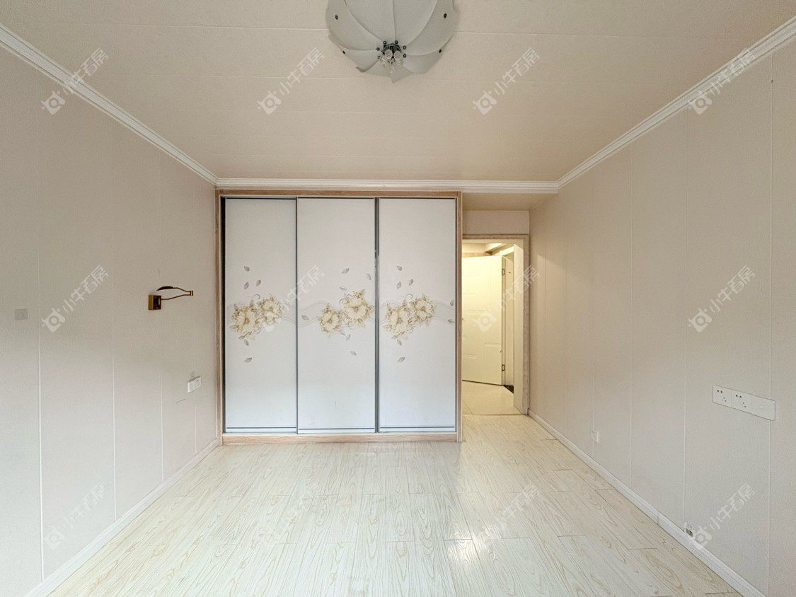 镇江百合苑在售二手房源室内图_小牛看房