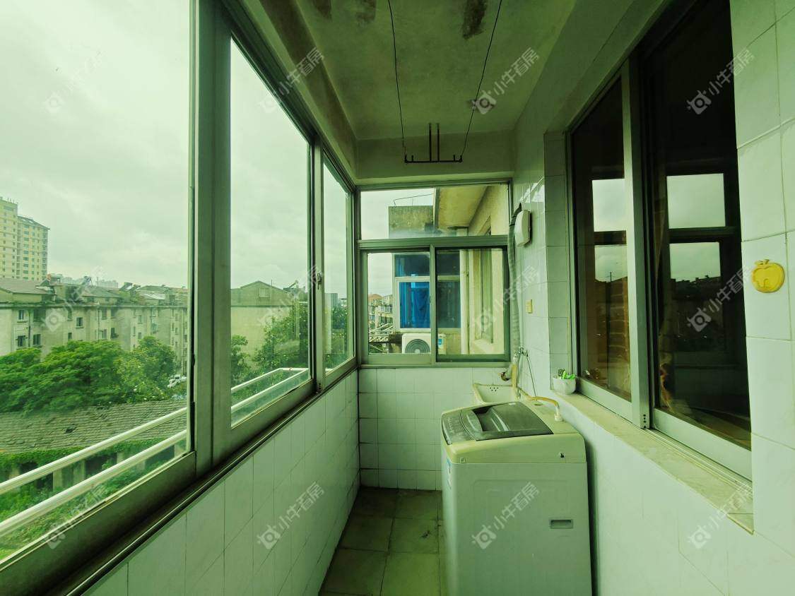 镇江化肥小区在售二手房源室内图_小牛看房