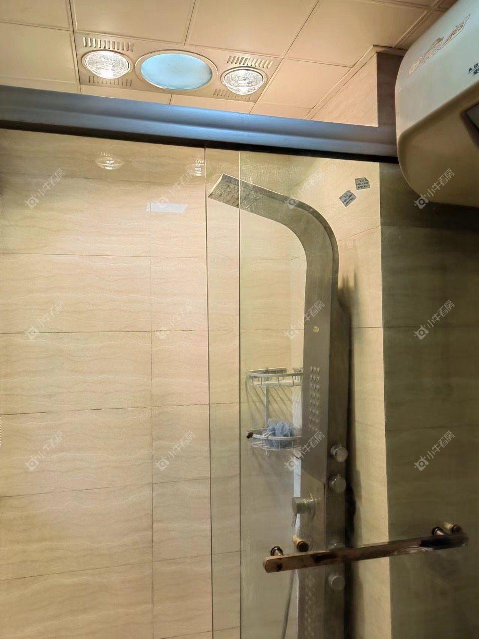 镇江名都新贵在售二手房源室内图_小牛看房