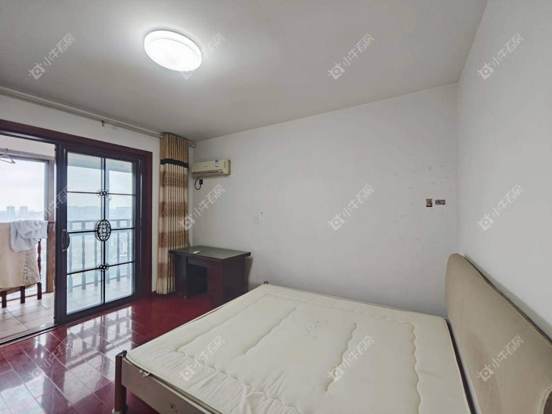 镇江金色家园在售二手房源室内图_小牛看房