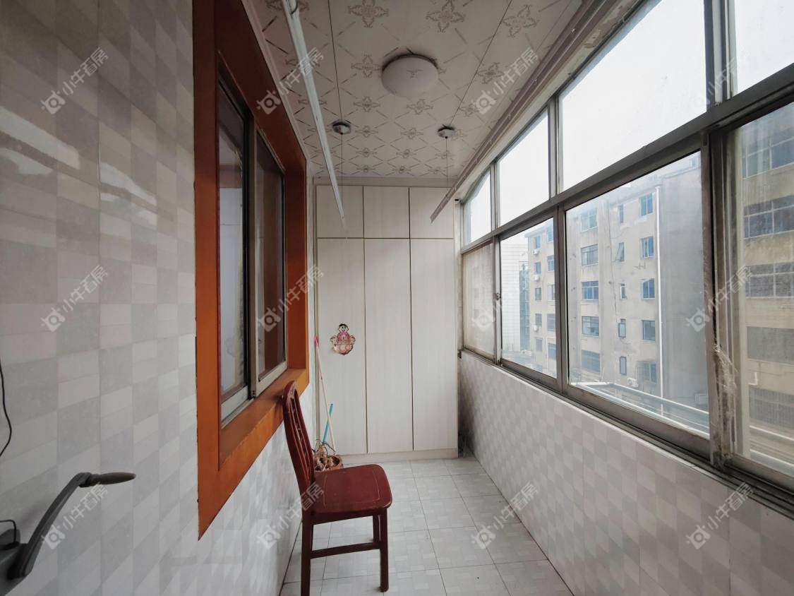 镇江玉泉小区在售二手房源室内图_小牛看房