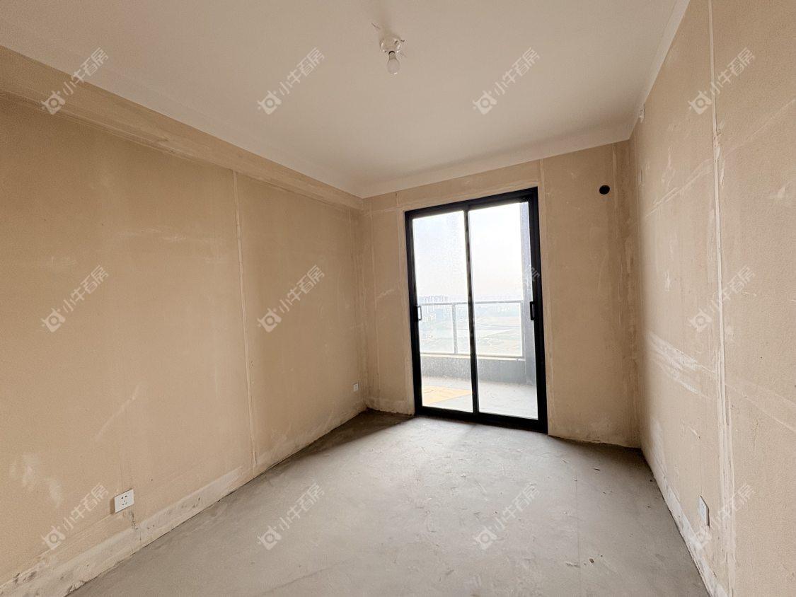 镇江融创华南映在售二手房源室内图_小牛看房