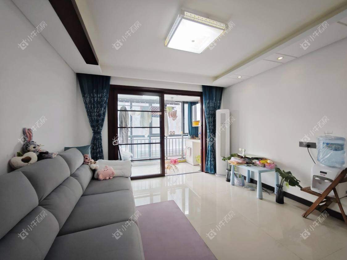 镇江凤凰国际在售二手房源室内图_小牛看房