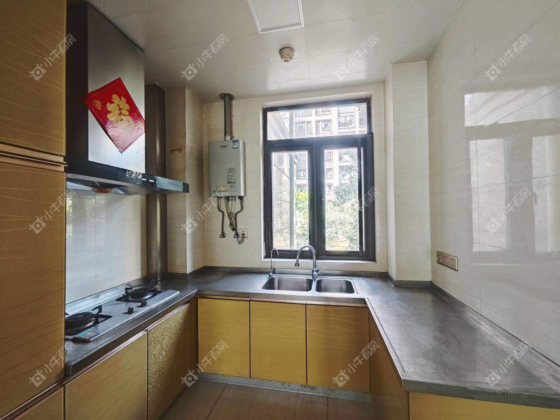 镇江滨河凤凰城在售二手房源室内图_小牛看房