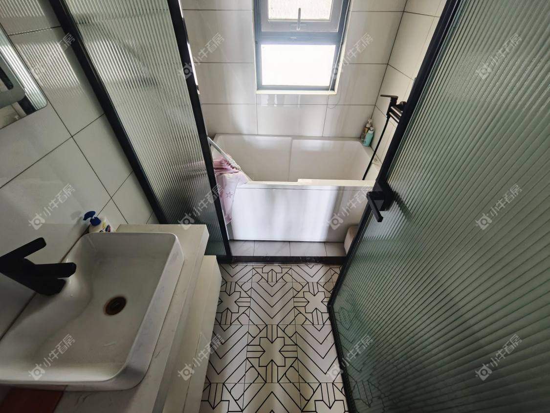 镇江万善上院在售二手房源室内图_小牛看房