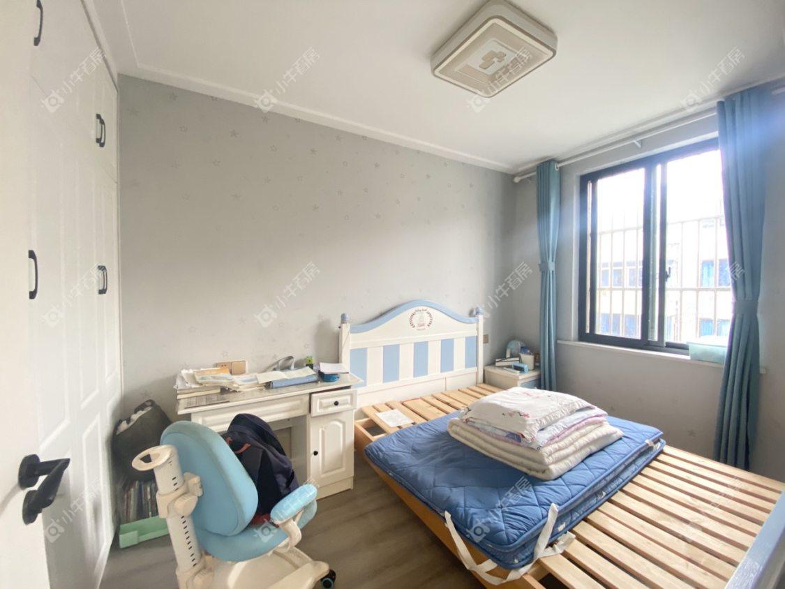 镇江龙凤新村在售二手房源室内图_小牛看房