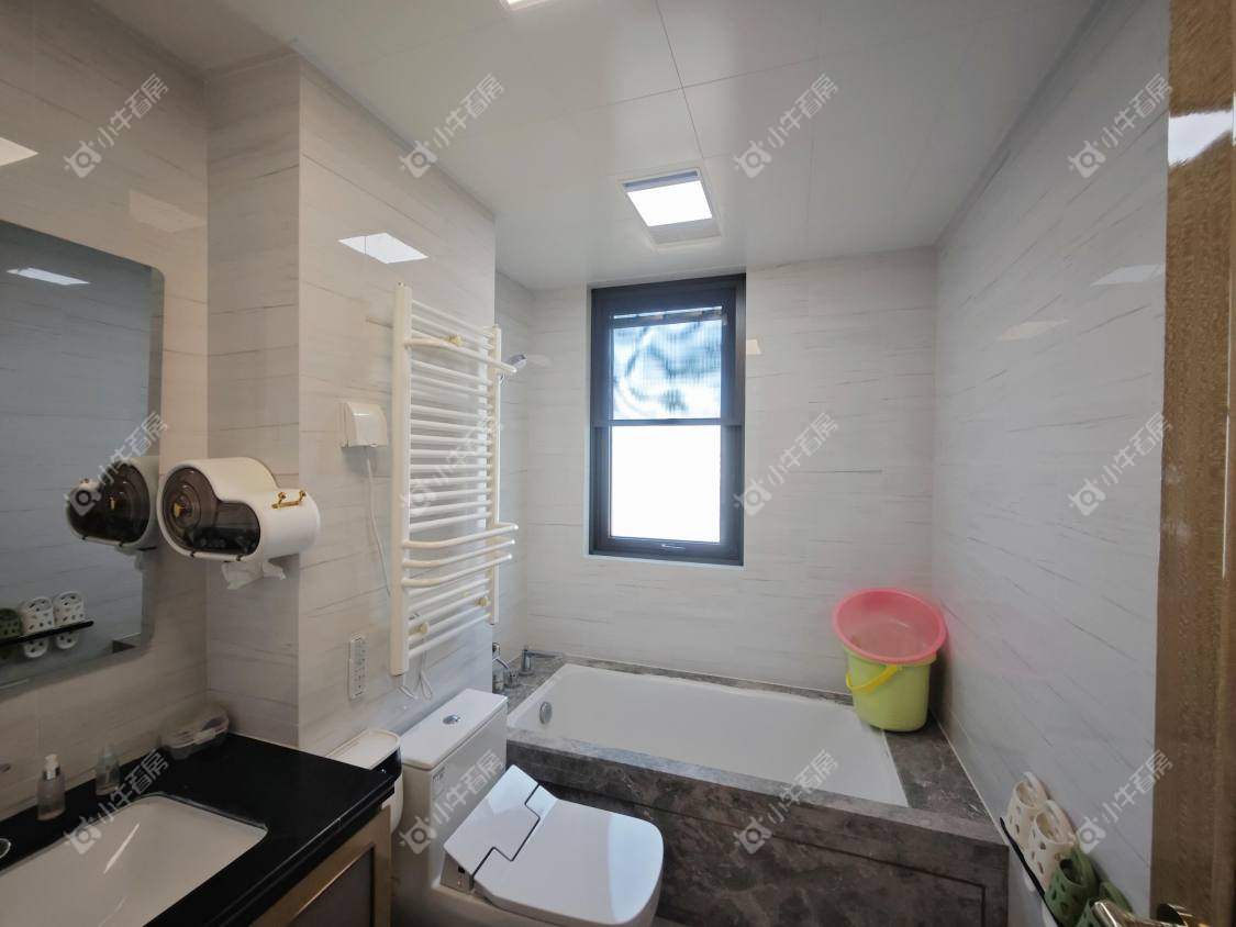 镇江红星天铂在售二手房源室内图_小牛看房