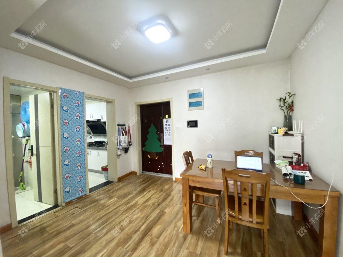 镇江美亚华悦在售二手房源室内图_小牛看房