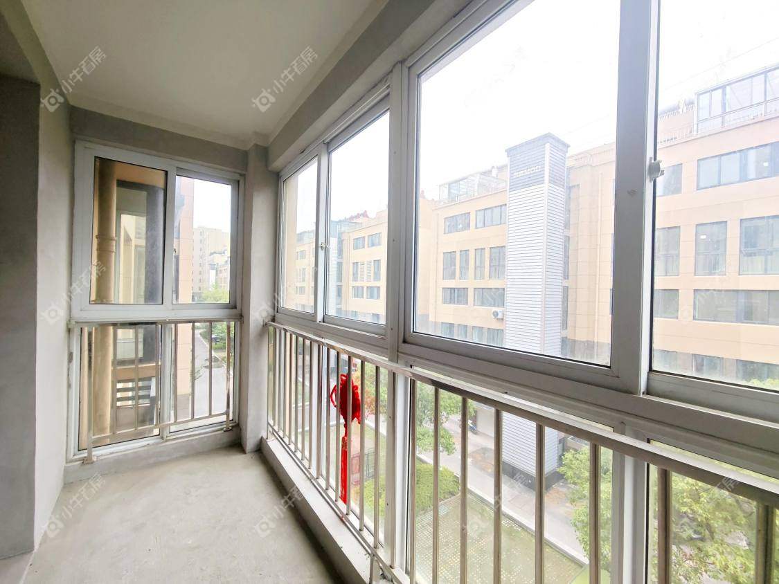 镇江和谐里在售二手房源室内图_小牛看房