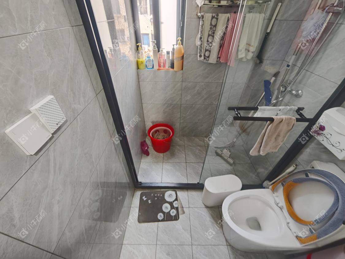 镇江香草新村在售二手房源室内图_小牛看房