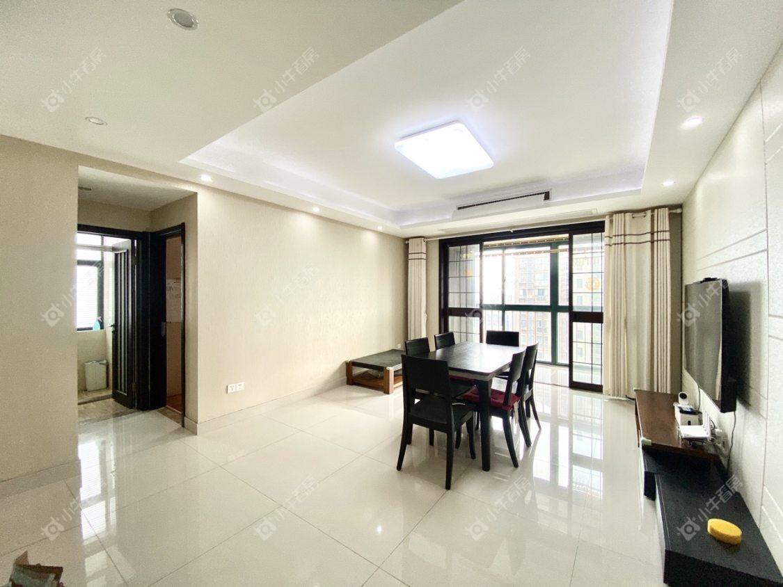 镇江东方盛世在售二手房源室内图_小牛看房