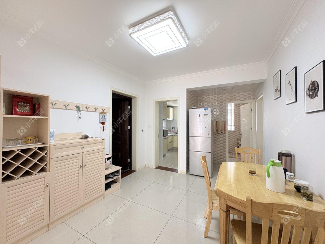 镇江城市绿洲在售二手房源室内图_小牛看房