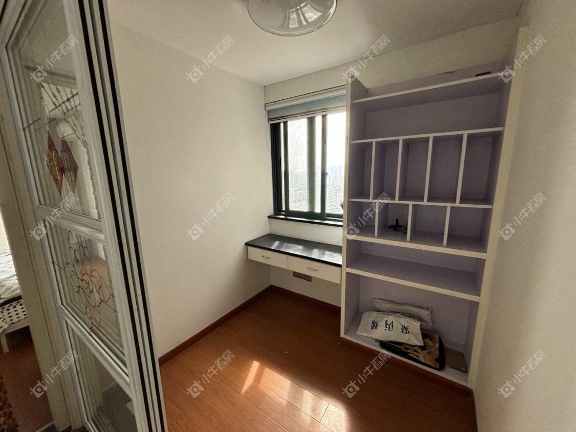 镇江欧洲城在售二手房源室内图_小牛看房