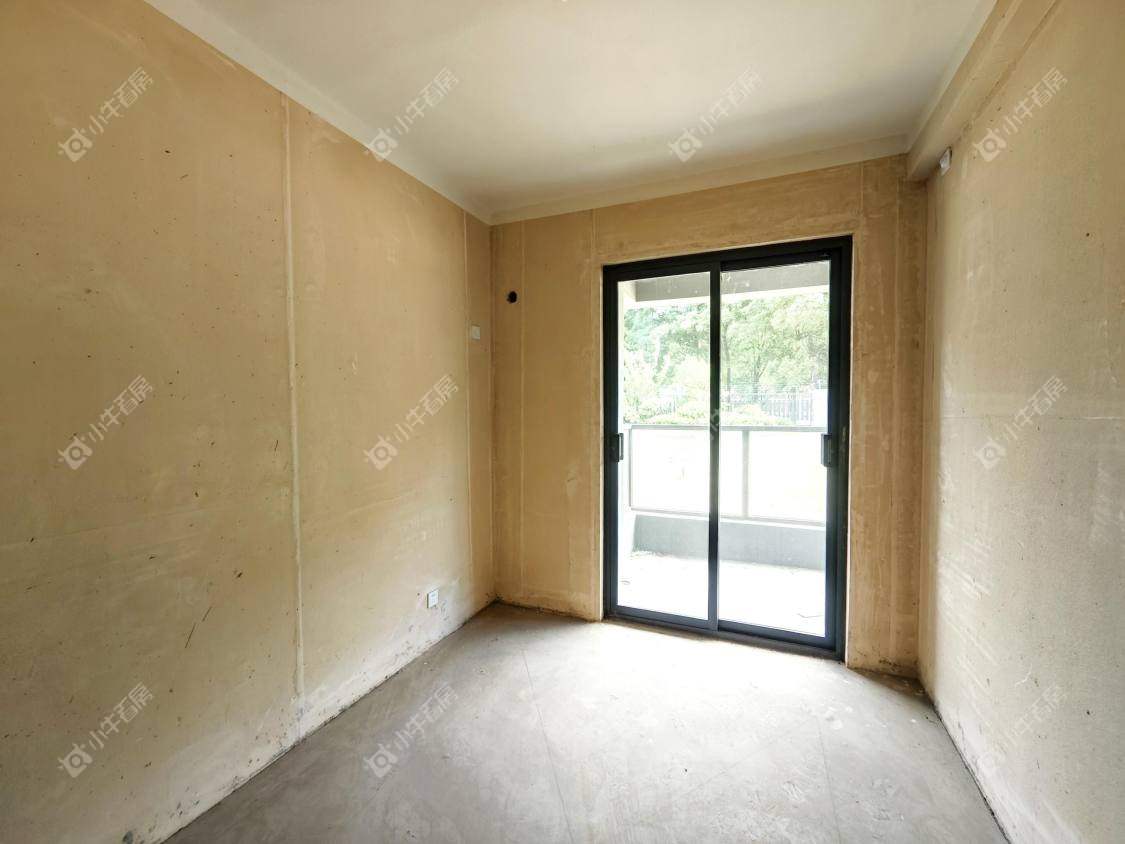 镇江融创华南映在售二手房源室内图_小牛看房