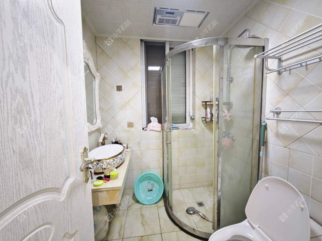 镇江南门花园在售二手房源室内图_小牛看房