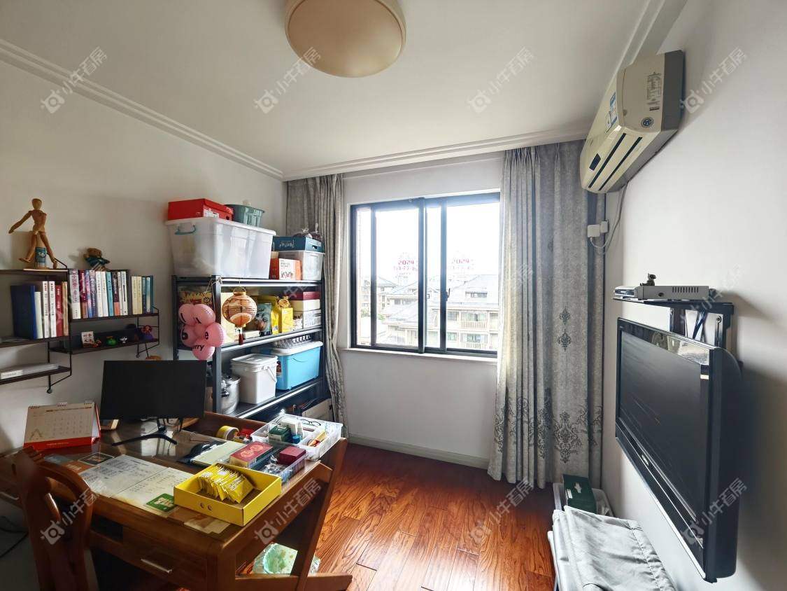 镇江世纪豪都在售二手房源室内图_小牛看房