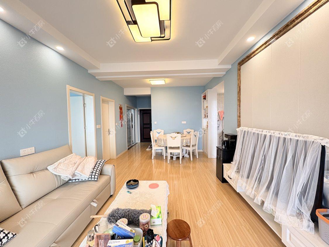 镇江昆仑华府在售二手房源室内图_小牛看房